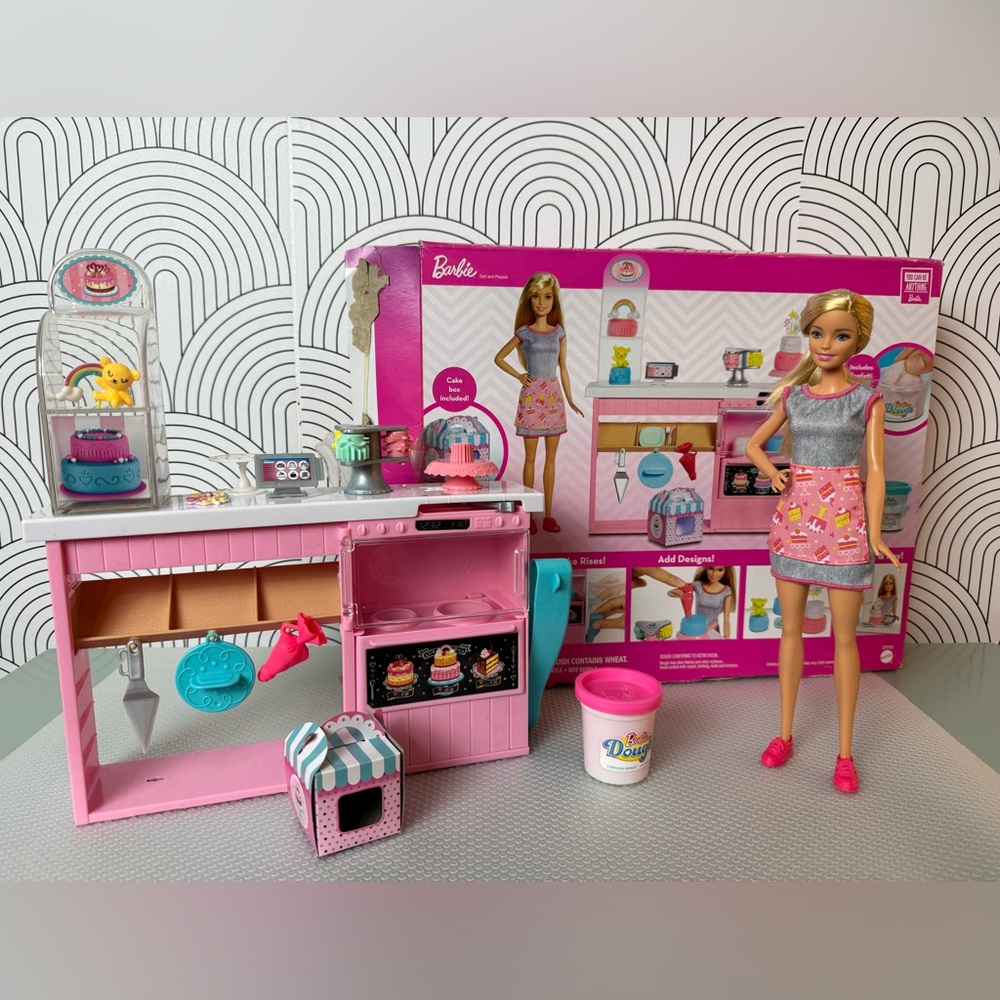 Barbie Cake Decorating Playset with Doll
